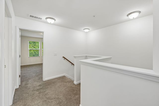 1021 Livingstone Ln, Mount Juliet, TN 37122