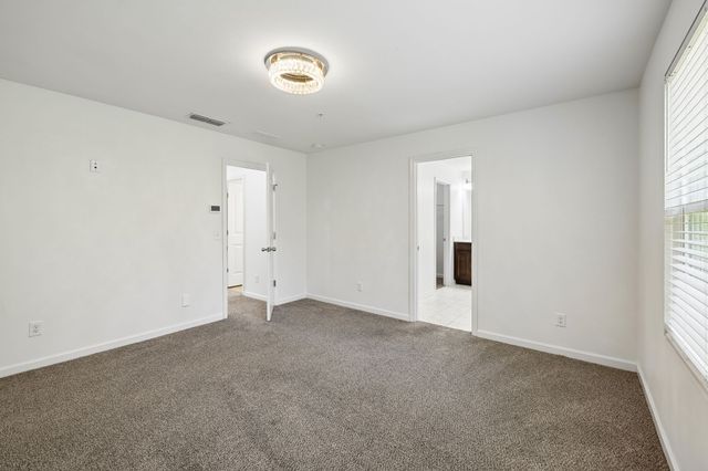1021 Livingstone Ln, Mount Juliet, TN 37122