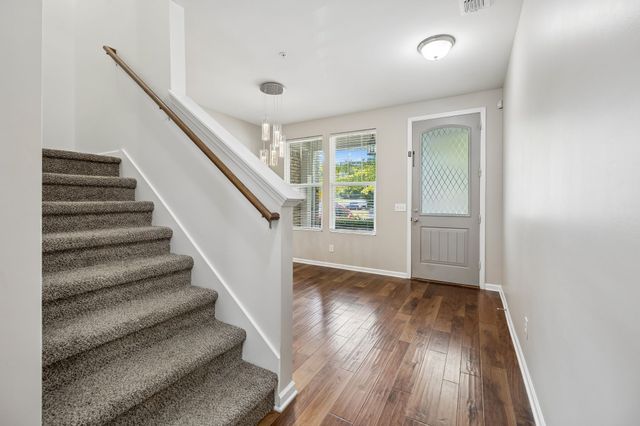 1021 Livingstone Ln, Mount Juliet, TN 37122