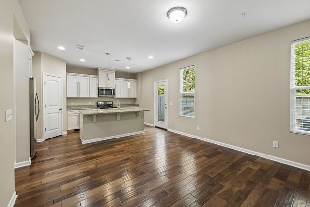 1021 Livingstone Ln, Mount Juliet, TN 37122