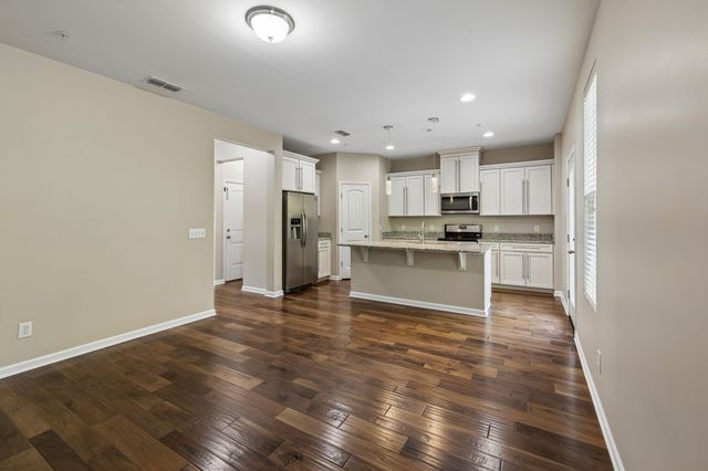 1021 Livingstone Ln, Mount Juliet, TN 37122
