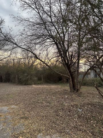 4912 Fitzhugh Avenue, Fort Worth, TX 76105