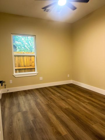 123 SEAGROVE Lane, Quinlan, TX 75474