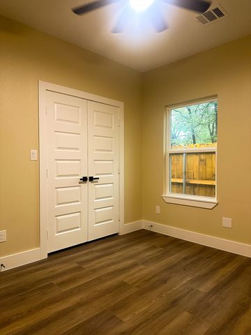 123 SEAGROVE Lane, Quinlan, TX 75474