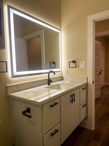123 SEAGROVE Lane, Quinlan, TX 75474