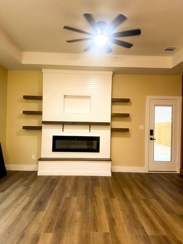 123 SEAGROVE Lane, Quinlan, TX 75474