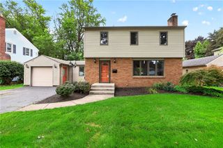 106 Stonehenge Road, Irondequoit, NY 14609