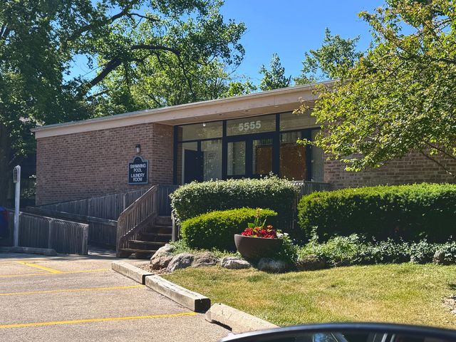 5931 Meadow Drive 157A, Lisle, IL 60532