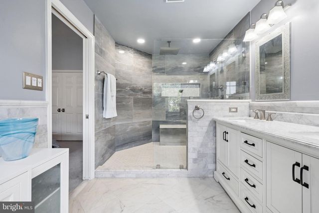 3911 CHARLES AVE, Alexandria, VA 22305
