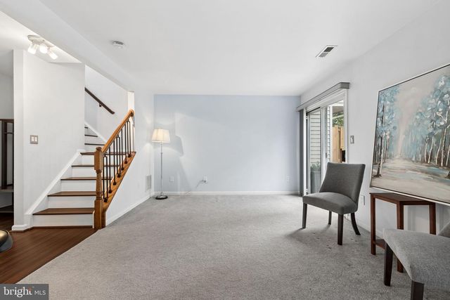 3911 CHARLES AVE, Alexandria, VA 22305