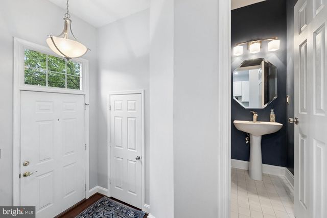3911 CHARLES AVE, Alexandria, VA 22305