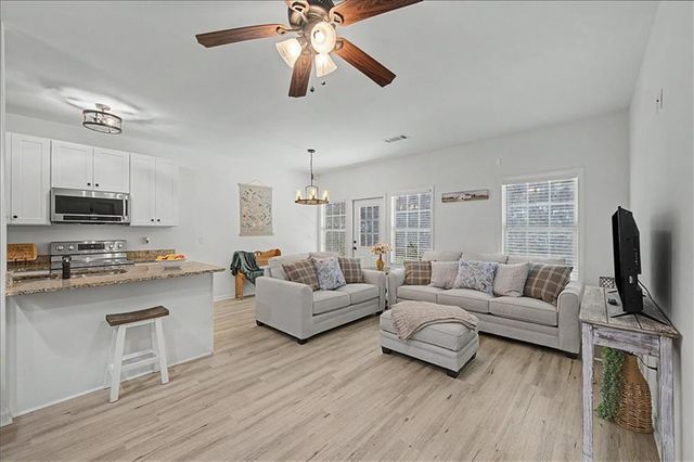 182 Towne Villas Drive, Jasper, GA 30143