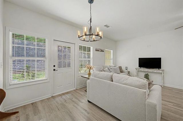 182 Towne Villas Drive, Jasper, GA 30143