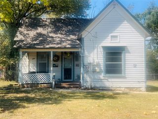 202 S Main Street, Joshua, TX 76058