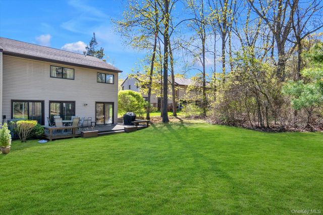 47 Northgate Circle, Melville, NY 11747