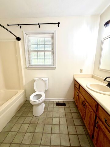 109 June St, Mcminnville, TN 37110