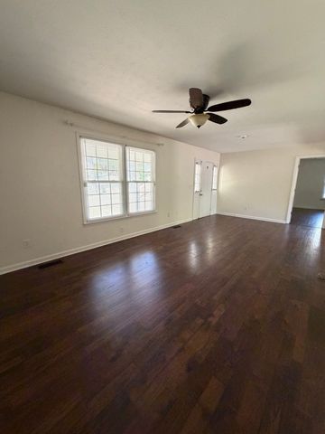 109 June St, Mcminnville, TN 37110