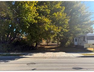 ES Phillips Rd, New Bedford, MA 02745