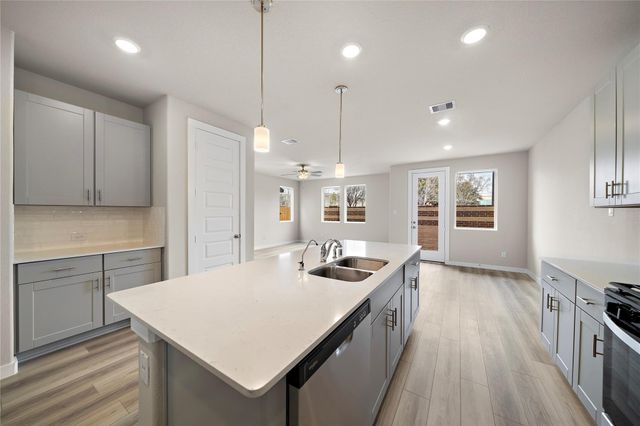 9912 Storehouse Drive, Houston, TX 77080