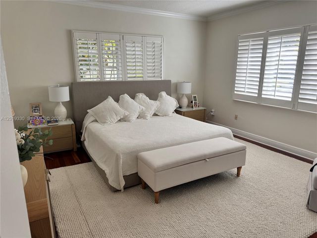 125 W Sunrise Ave, Coral Gables, FL 33133