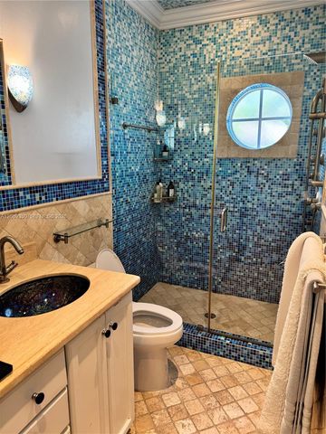 125 W Sunrise Ave, Coral Gables, FL 33133