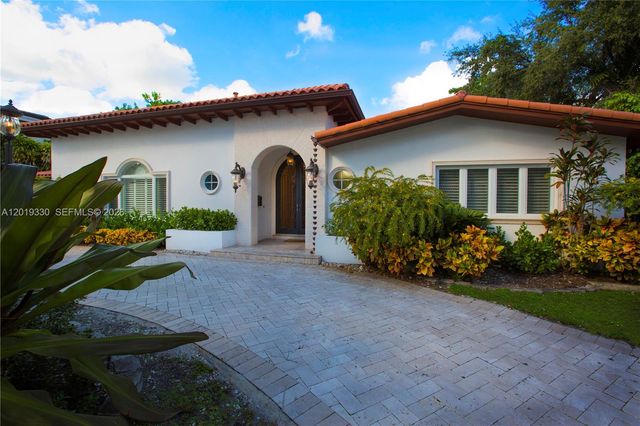 125 W Sunrise Ave, Coral Gables, FL 33133