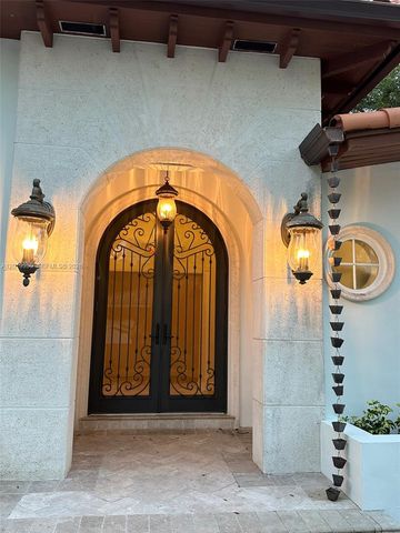 125 W Sunrise Ave, Coral Gables, FL 33133