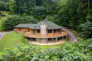 417 Quiet Forest Lane, Sylva, NC 28779