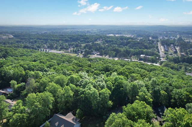 3470 Crown Colony Drive NW, Cleveland, TN 37312