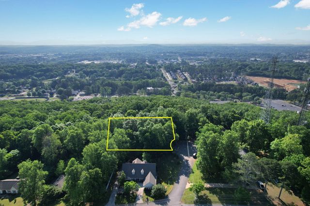 3470 Crown Colony Drive NW, Cleveland, TN 37312