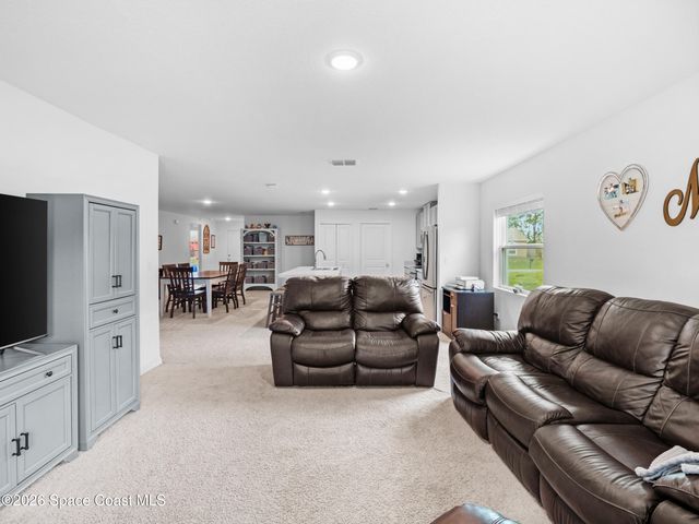 1011 Starfire Street SE, Palm Bay, FL 32909