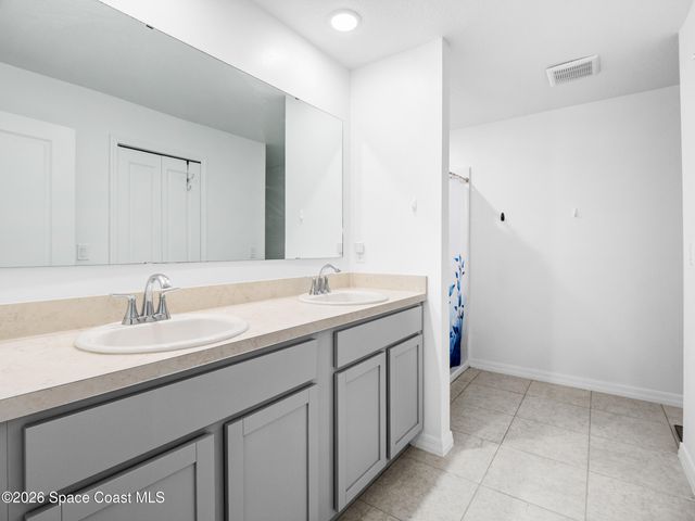 1011 Starfire Street SE, Palm Bay, FL 32909