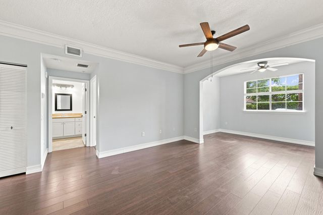 9873 Baywinds Drive 5109, West Palm Beach, FL 33411