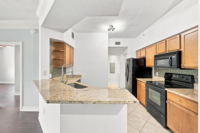 9873 Baywinds Drive 5109, West Palm Beach, FL 33411