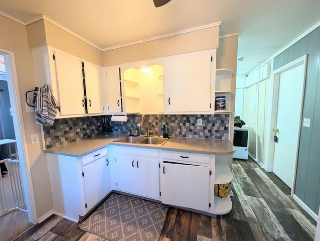 582 Riverside Drive, Battle Creek City, MI 49015