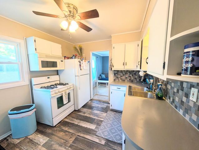 582 Riverside Drive, Battle Creek City, MI 49015