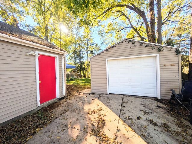 582 Riverside Drive, Battle Creek City, MI 49015
