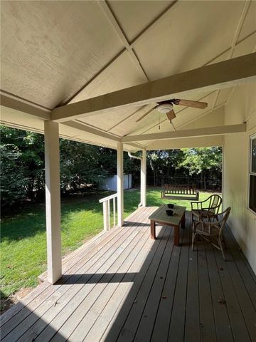 2153 Loren Circle, Fayetteville, AR 72701