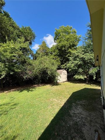 2153 Loren Circle, Fayetteville, AR 72701