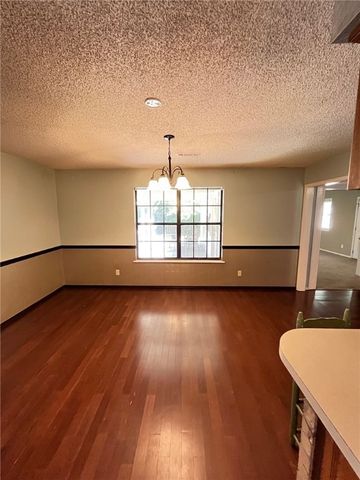 2153 Loren Circle, Fayetteville, AR 72701