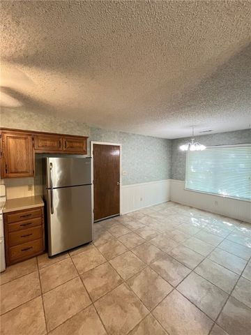 2153 Loren Circle, Fayetteville, AR 72701