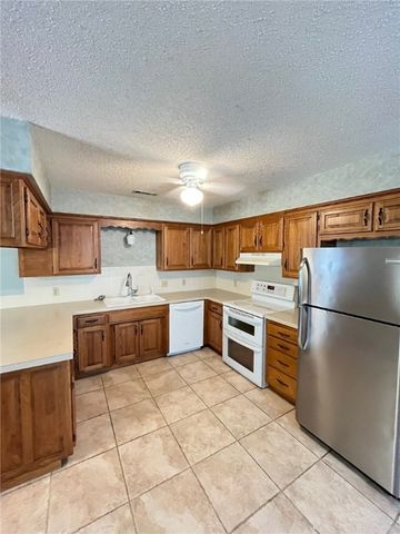 2153 Loren Circle, Fayetteville, AR 72701