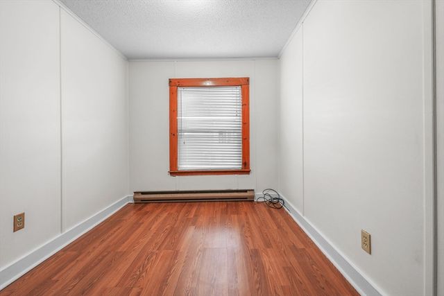 8 Barnes St, Wareham, MA 02571