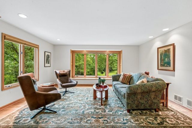 14 Brierwoods Lane, Hawthorn Woods, IL 60047