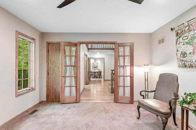14 Brierwoods Lane, Hawthorn Woods, IL 60047