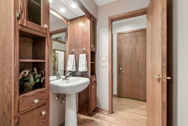 14 Brierwoods Lane, Hawthorn Woods, IL 60047