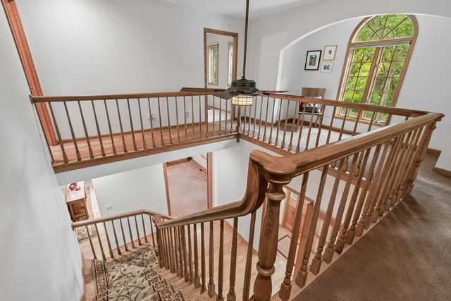 14 Brierwoods Lane, Hawthorn Woods, IL 60047