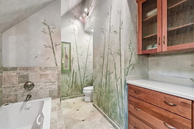 14 Brierwoods Lane, Hawthorn Woods, IL 60047