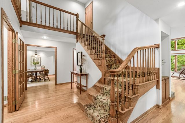 14 Brierwoods Lane, Hawthorn Woods, IL 60047