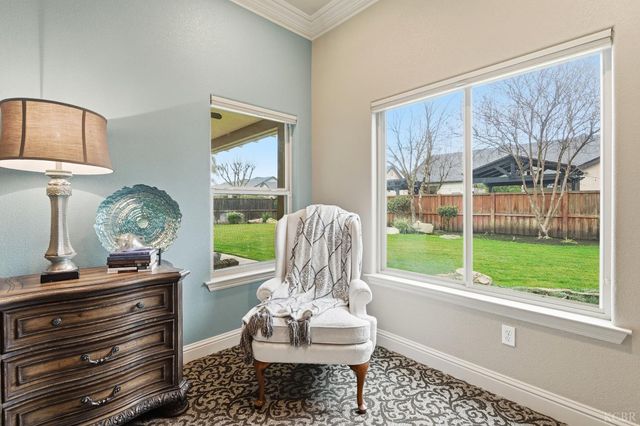 297 W Harold Griswold Way, Hanford, CA 93230